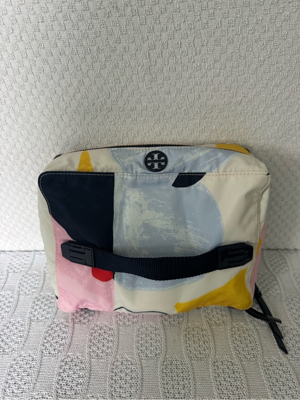 Tory Burch EUC large travel toiletries/cosmetics case